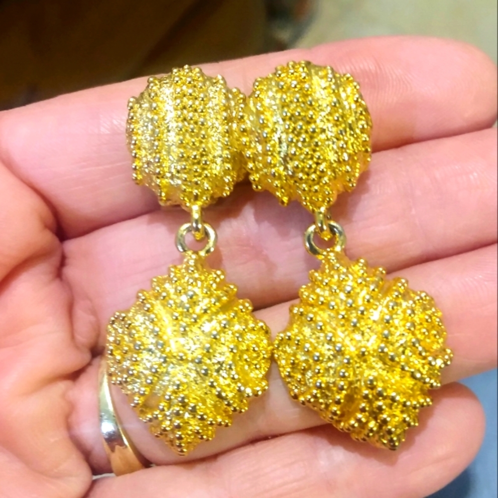 Vintage clip on earrings